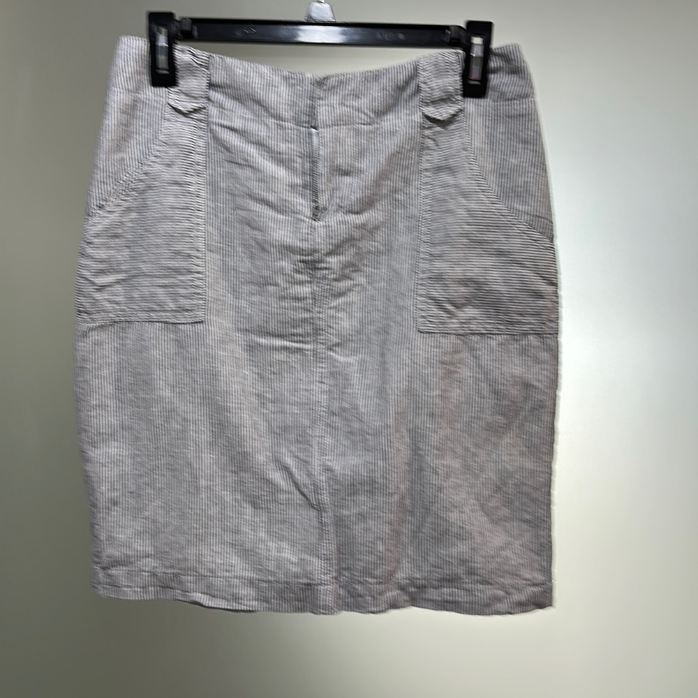 New York and company skirt, size 4